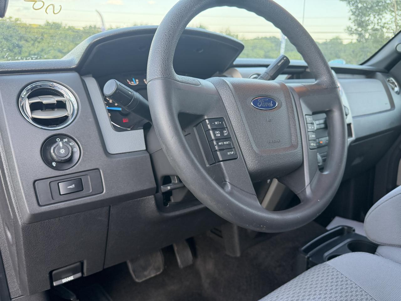 Ford F-150 XLT SuperCrew 2WD 2013
