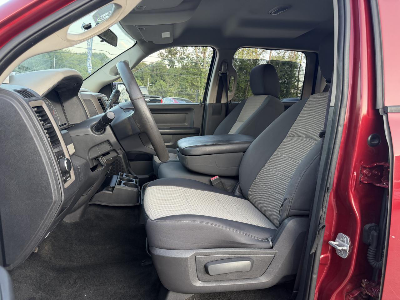 RAM 1500 Tradesman Crew Cab 2012