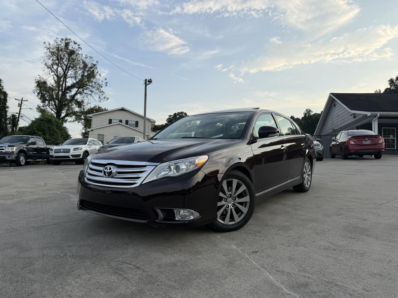 2012 Toyota Avalon Limited 4D Sedan