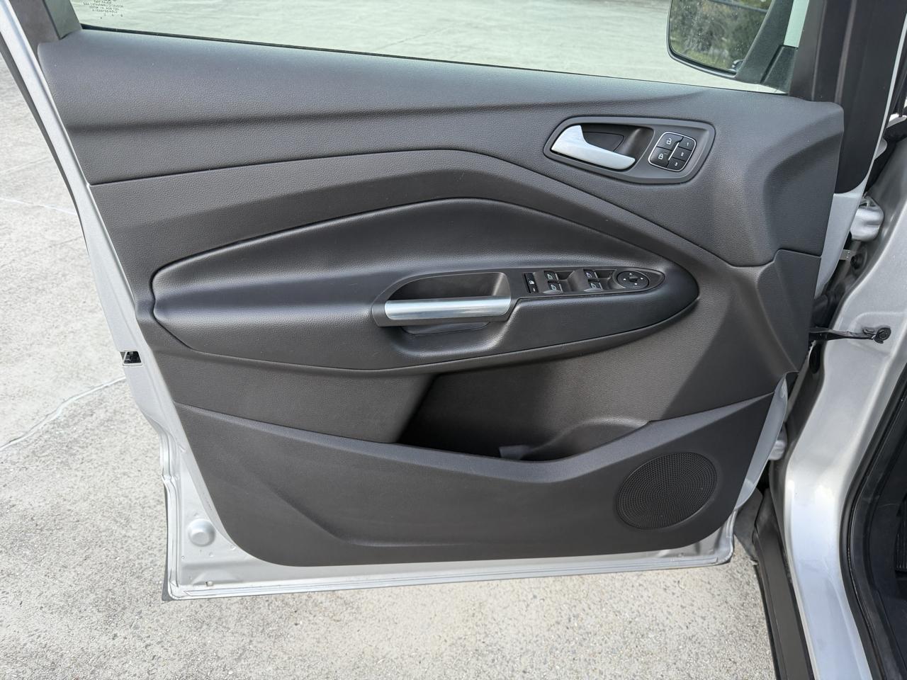Ford Escape Titanium 4WD 2018