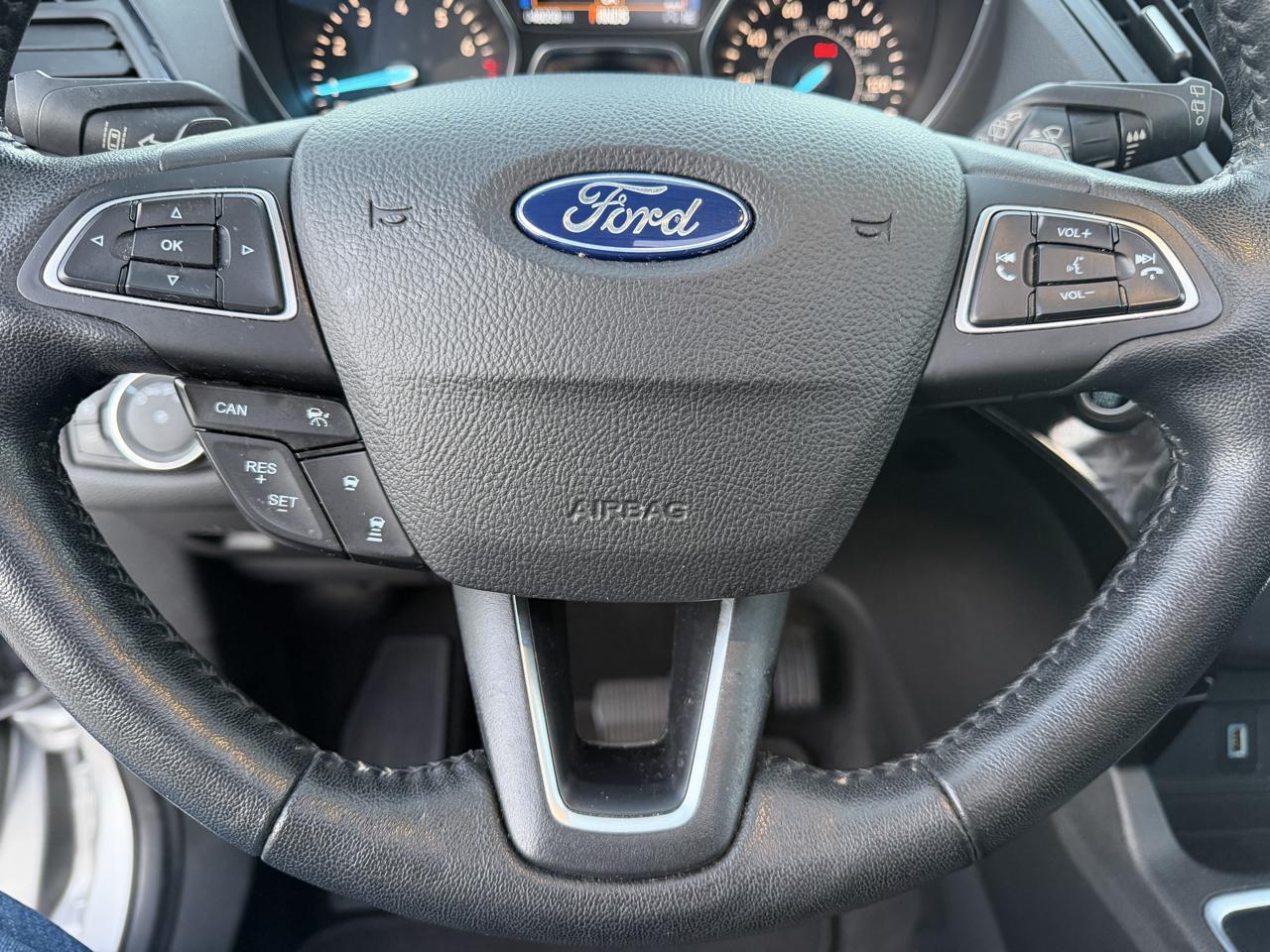Ford Escape Titanium 4WD 2018