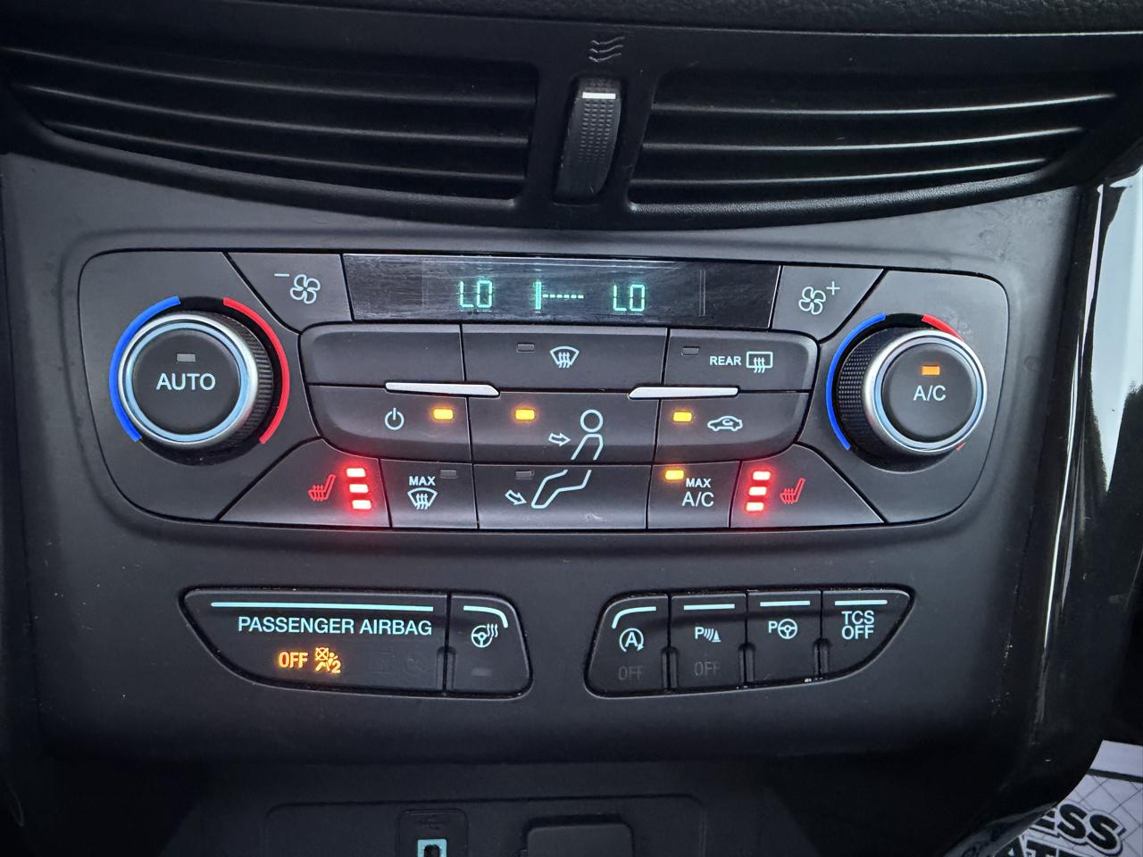 Ford Escape Titanium 4WD 2018