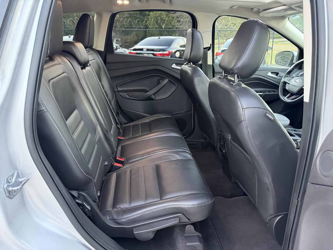 Ford Escape Titanium 4WD 2018