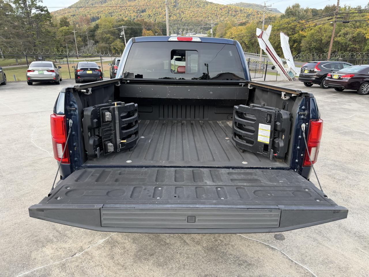 Ford F-150 Platinum SuperCrew 5.5-ft. Bed 4WD 2018