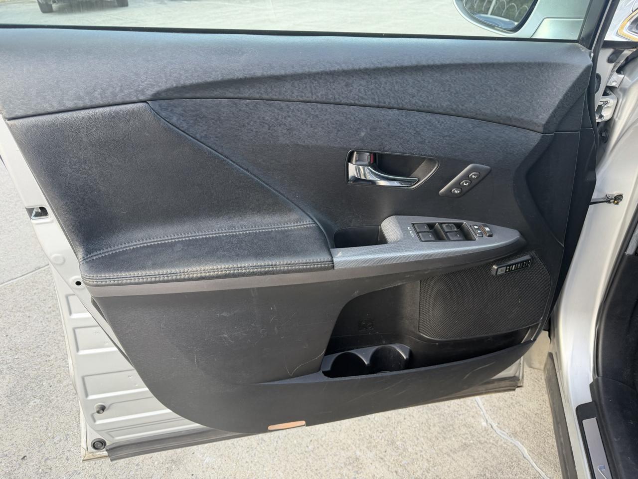 Toyota Venza Limited V6 AWD 2014