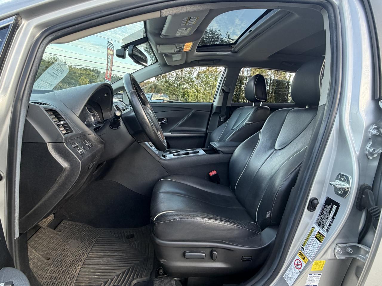 Toyota Venza Limited V6 AWD 2014