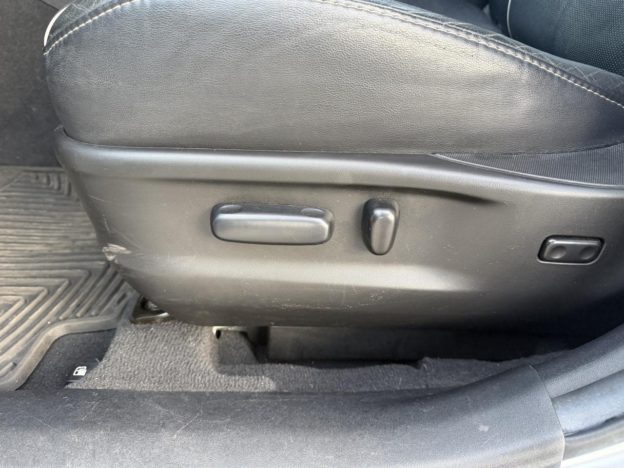 Toyota Venza Limited V6 AWD 2014