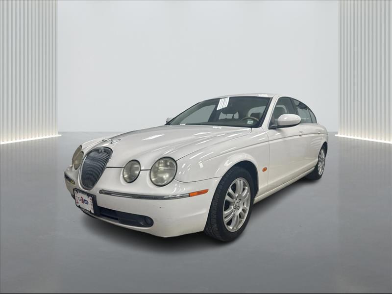 White 2005 Jaguar S-TYPE 3.0L V6 RWD Sedan Rear-Wheel Drive Automatic