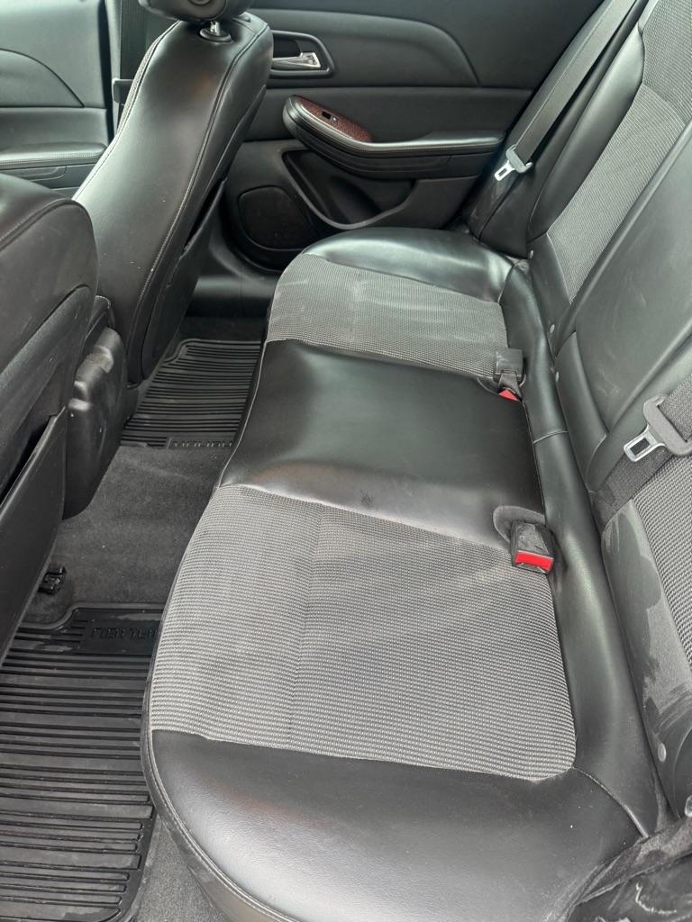 Chevrolet Malibu photo 9