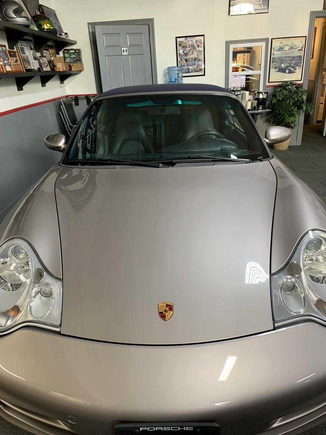 Porsche 911 Carrera Cabriolet 2002