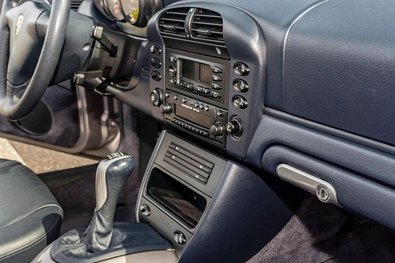 Porsche 911 Carrera Cabriolet 2002