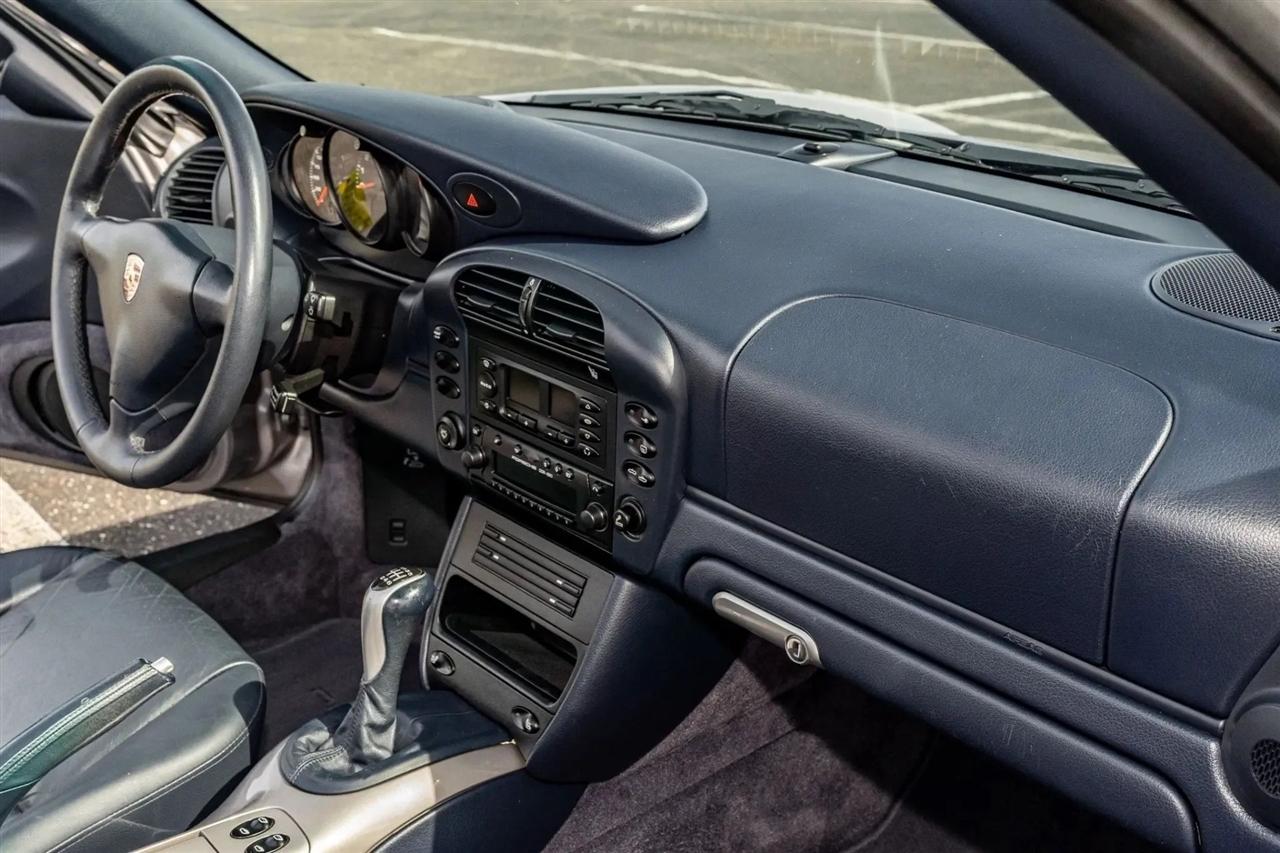 Porsche 911 Carrera Cabriolet 2002