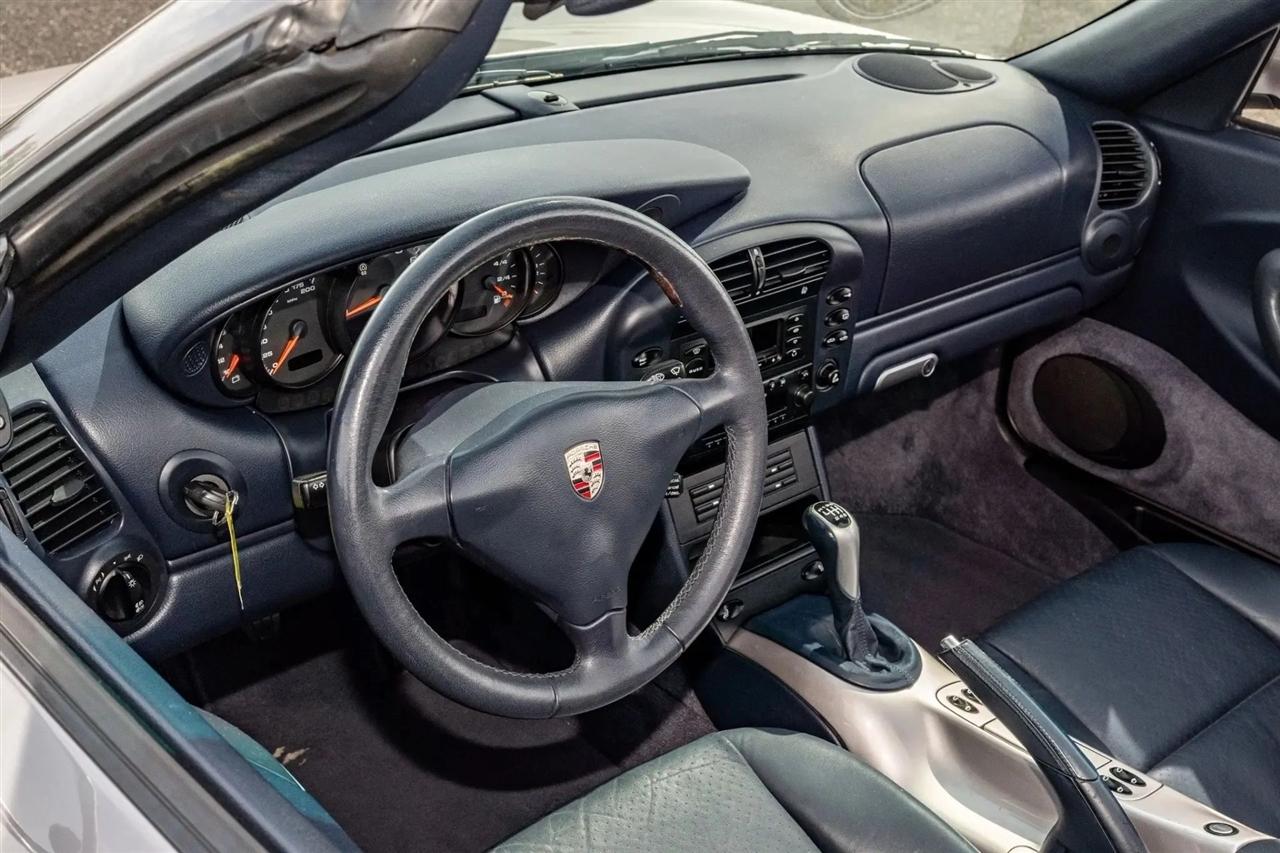 Porsche 911 Carrera Cabriolet 2002