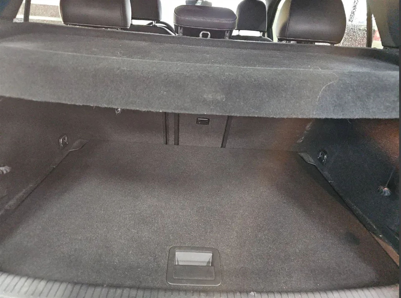 Volkswagen Golf R DCS and Navigation 7A 2019