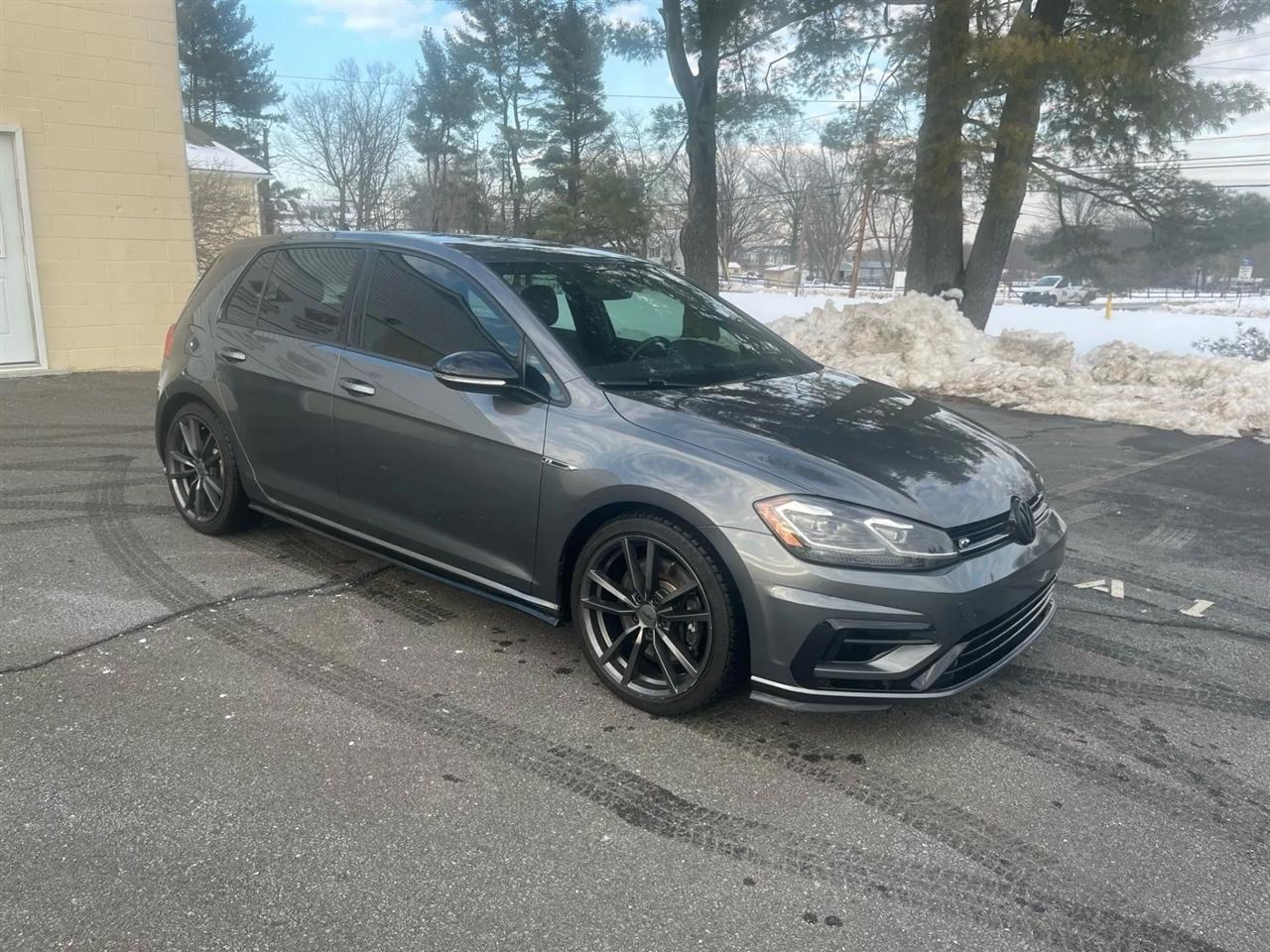 2019 Volkswagen Golf R DCS and Navigation 7A