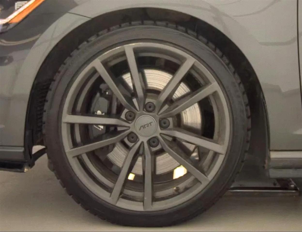 Volkswagen Golf R DCS and Navigation 7A 2019