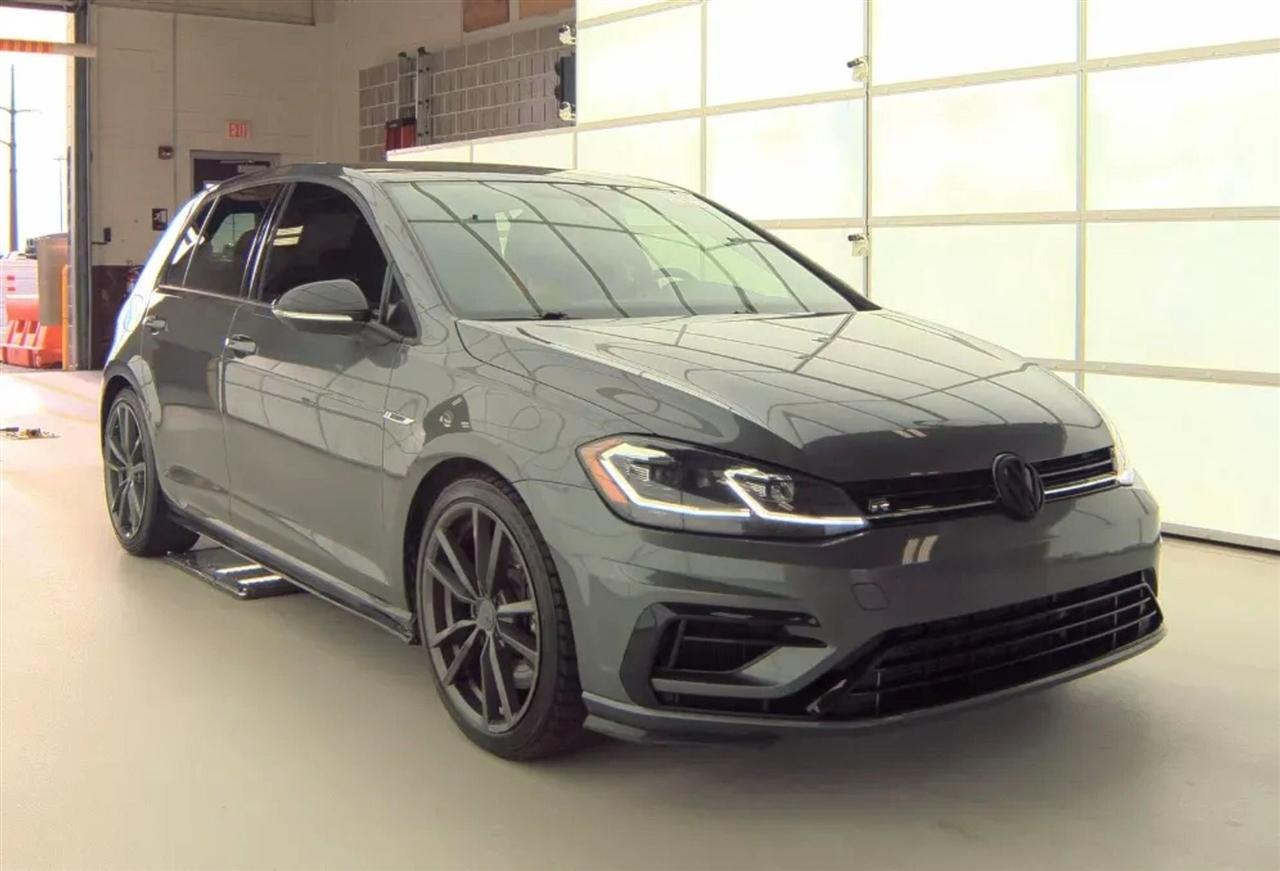 Volkswagen Golf R DCS and Navigation 7A 2019