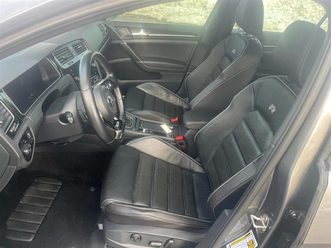 Volkswagen Golf R DCS and Navigation 7A 2019