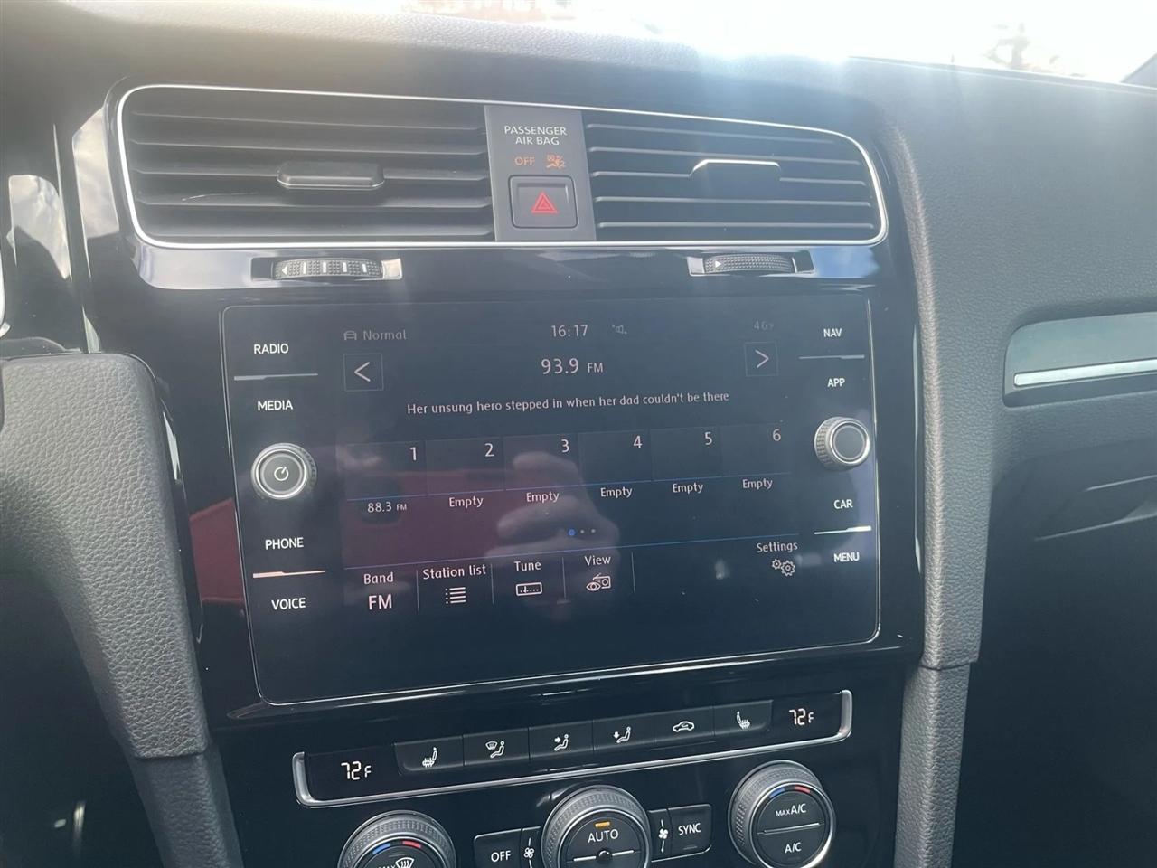 Volkswagen Golf R DCS and Navigation 7A 2019