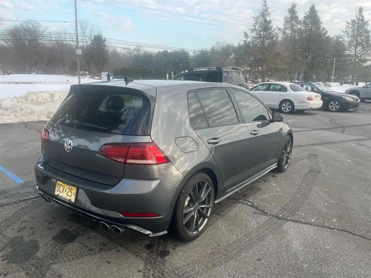 Volkswagen Golf R DCS and Navigation 7A 2019