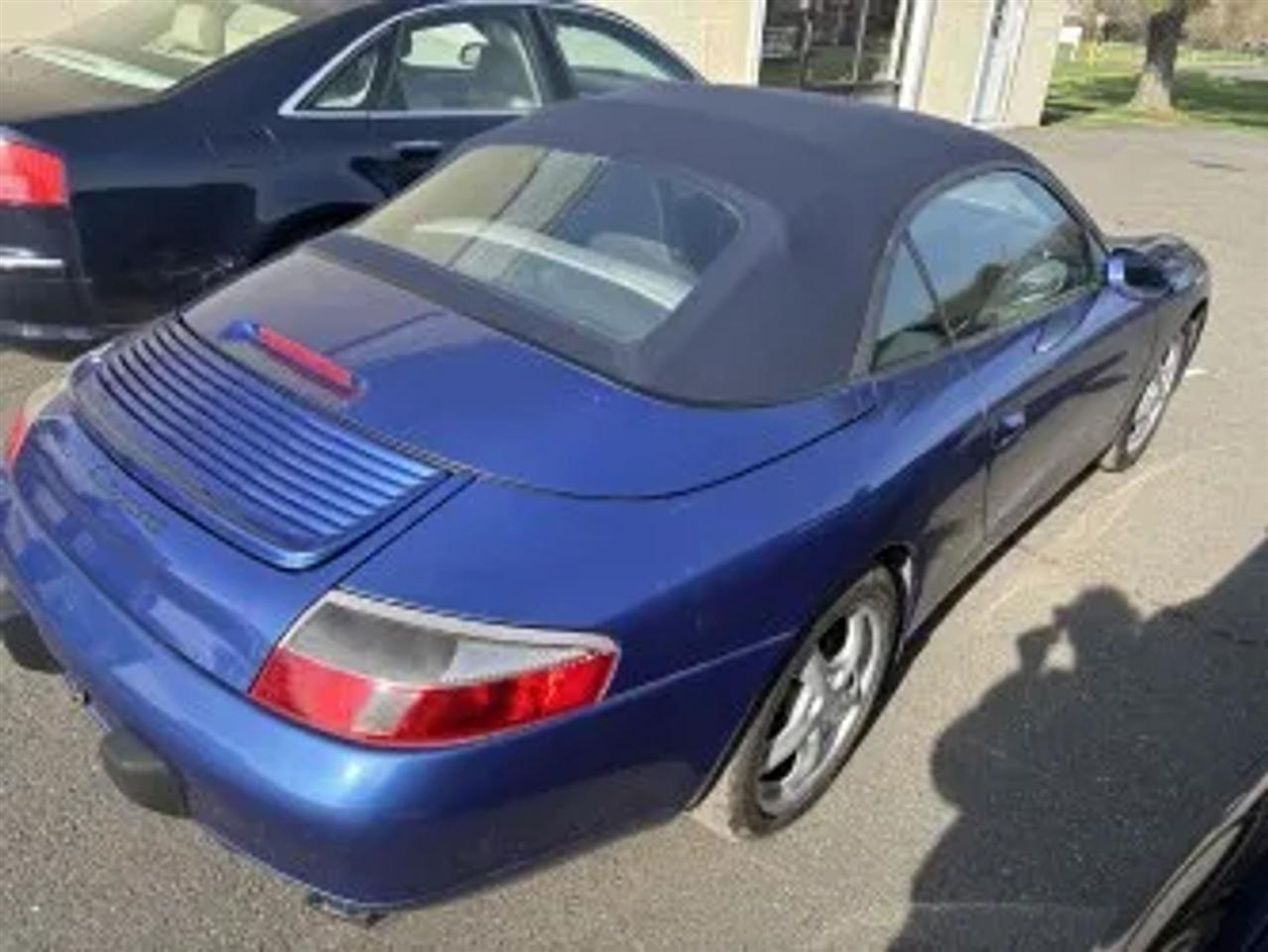 Porsche 911 Carrera Cabriolet 1999