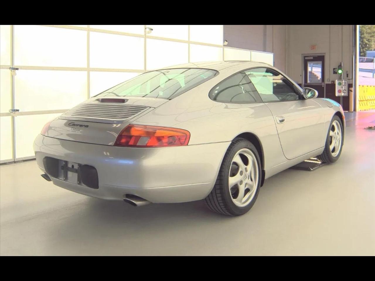 Porsche 911 Carrera 4 Coupe 1999