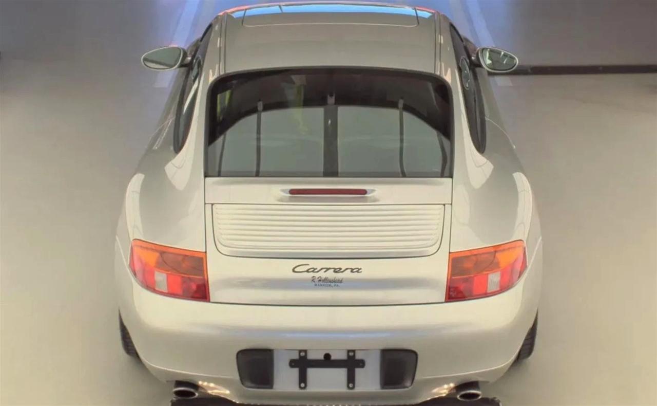 Porsche 911 Carrera 4 Coupe 1999