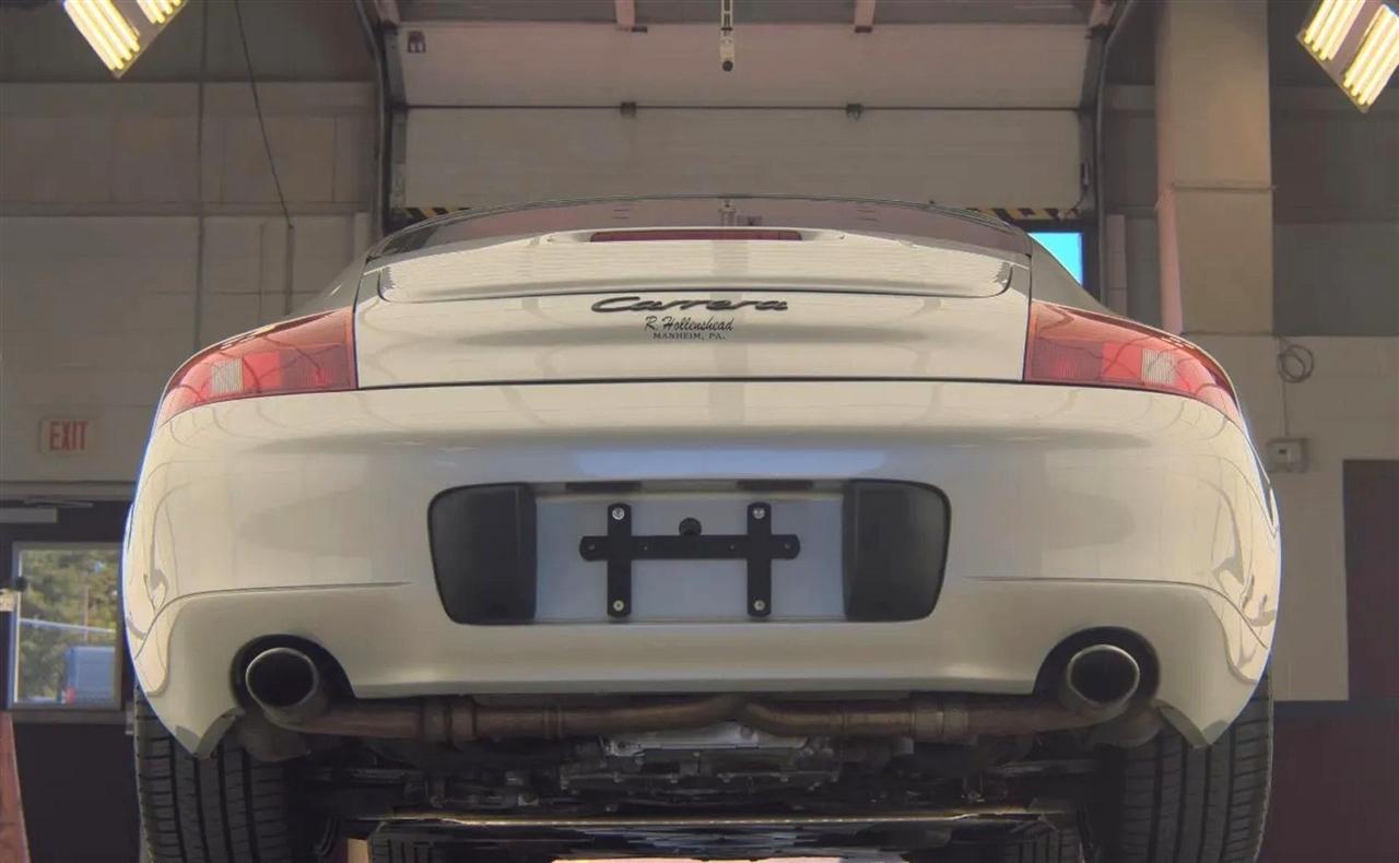 Porsche 911 Carrera 4 Coupe 1999