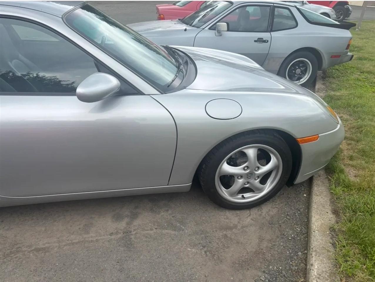 Porsche 911 Carrera 4 Coupe 1999