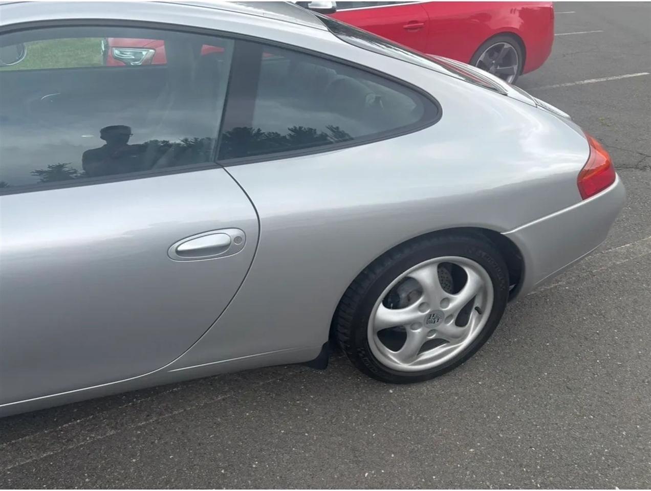 Porsche 911 Carrera 4 Coupe 1999