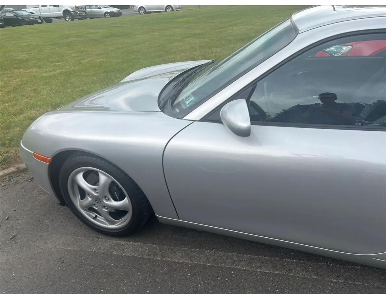 Porsche 911 Carrera 4 Coupe 1999