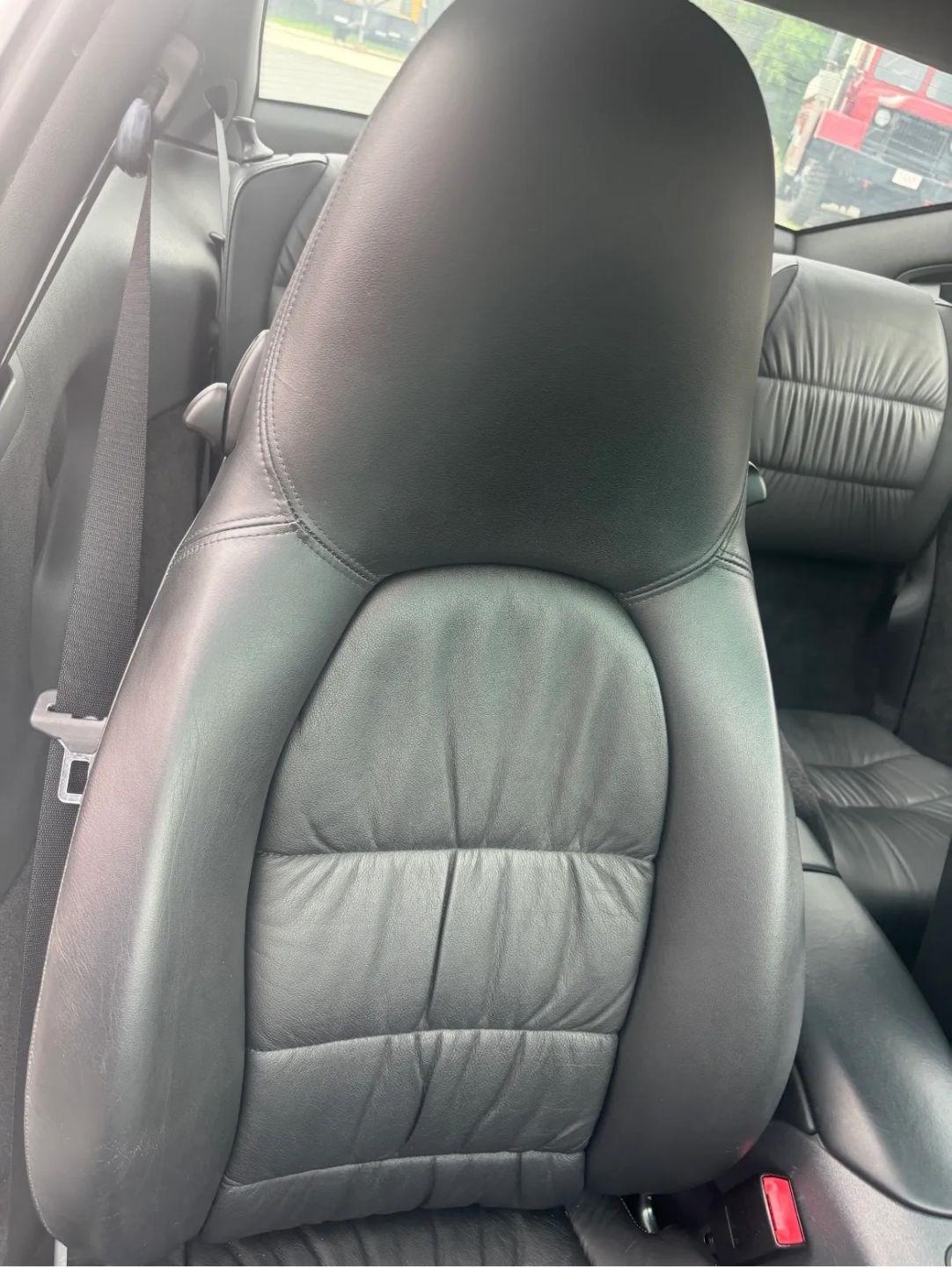 Porsche 911 Carrera 4 Coupe 1999