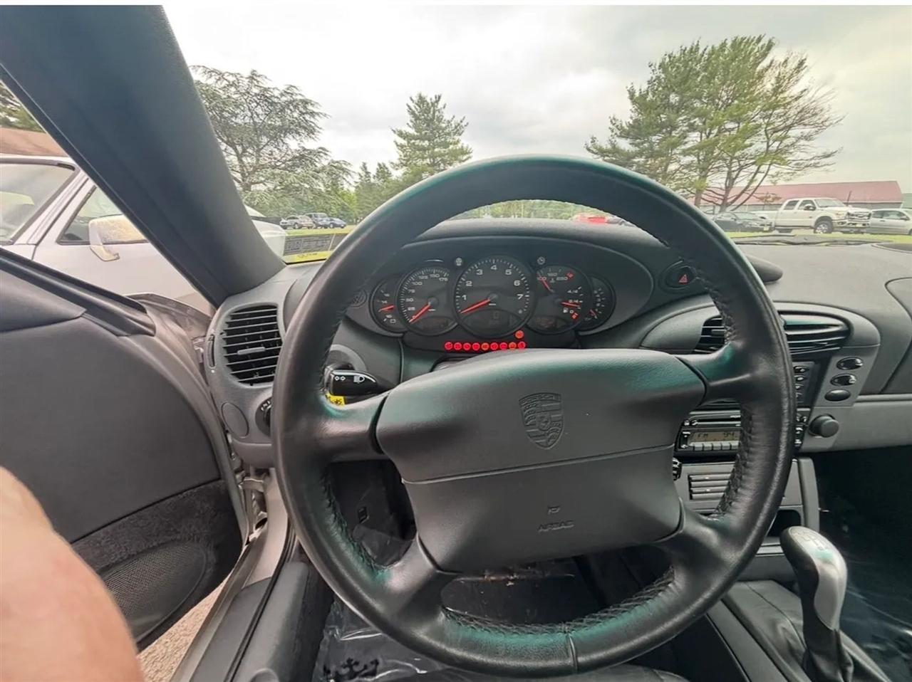 Porsche 911 Carrera 4 Coupe 1999