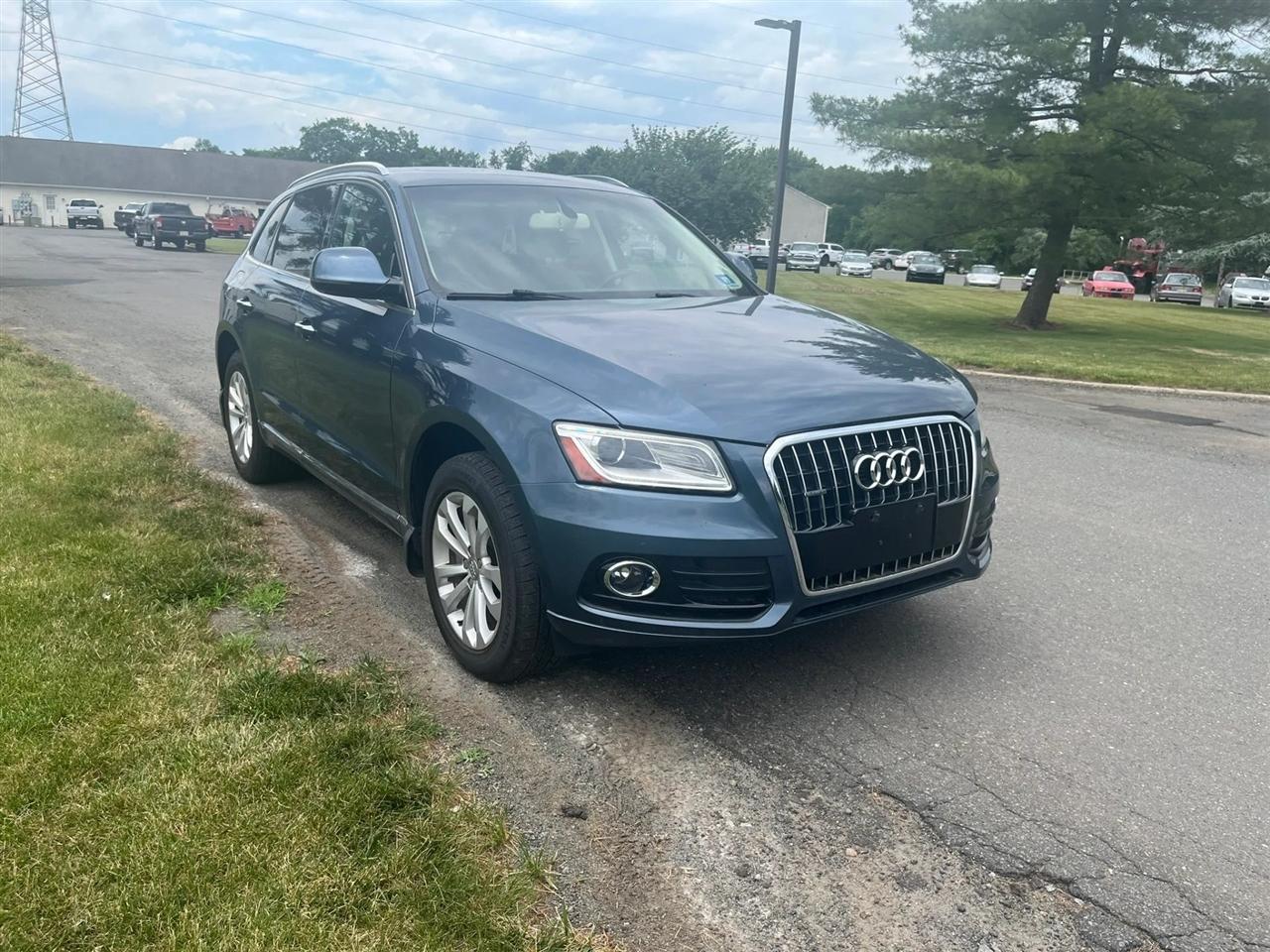 Audi Q5 2.0T Premium quattro 2016