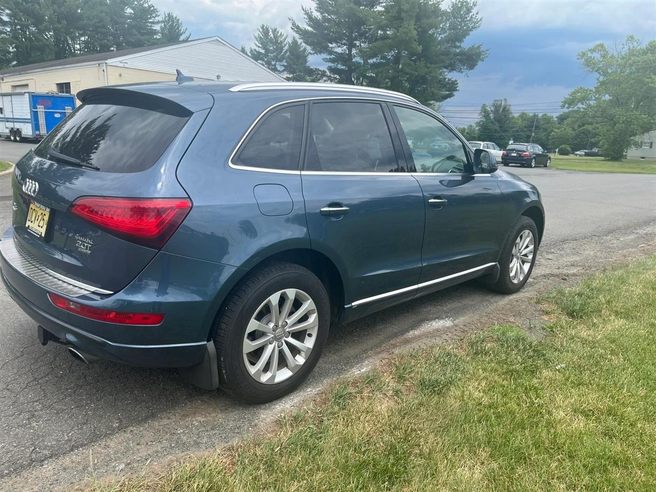 Audi Q5 2.0T Premium quattro 2016