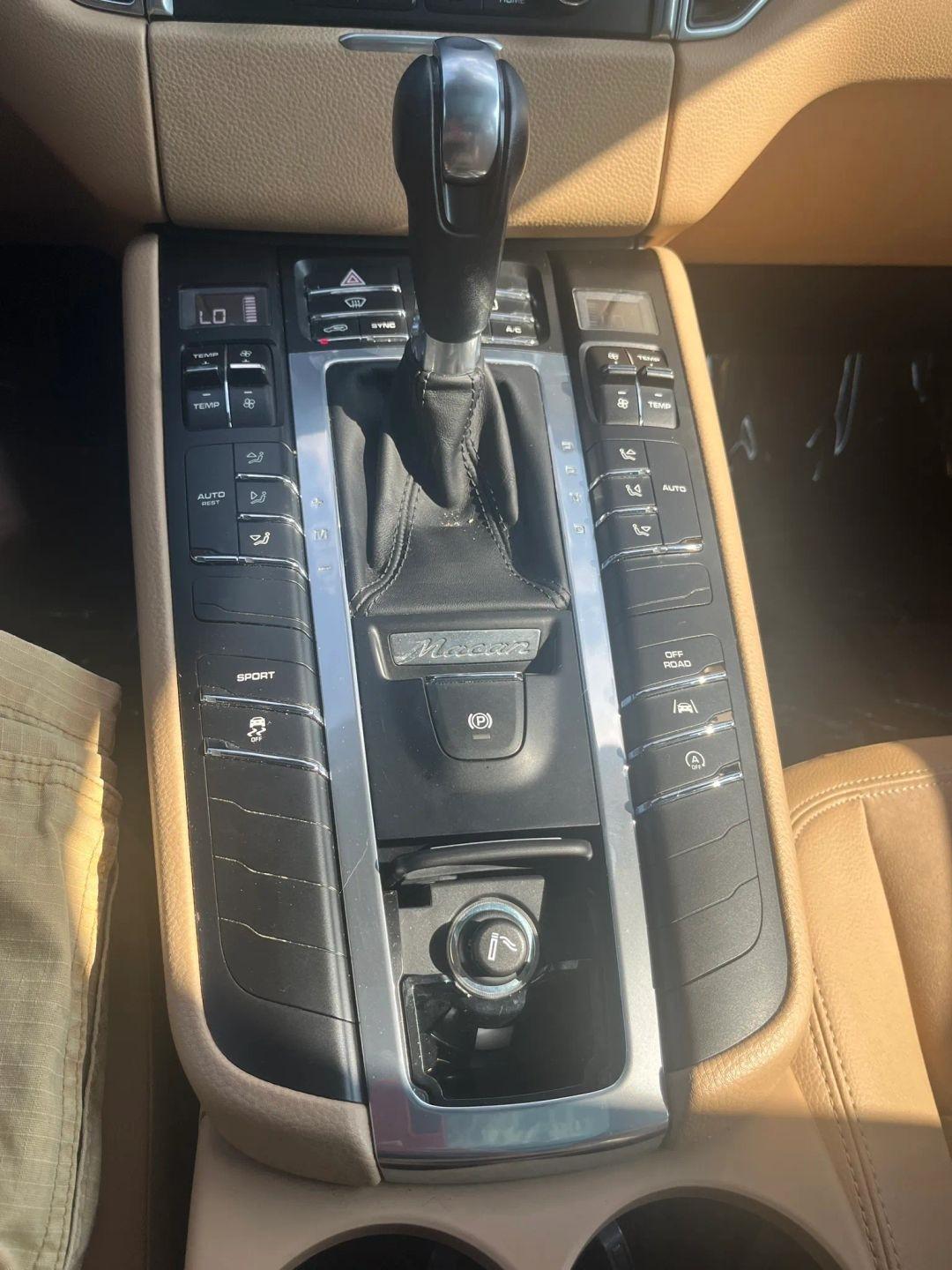 Porsche Macan GTS 2017