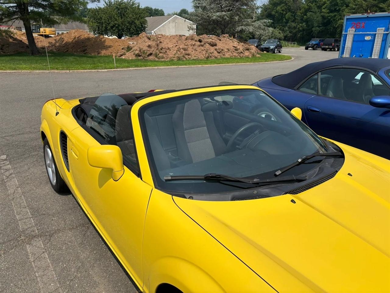 Toyota MR2 Spyder Convertible 2002