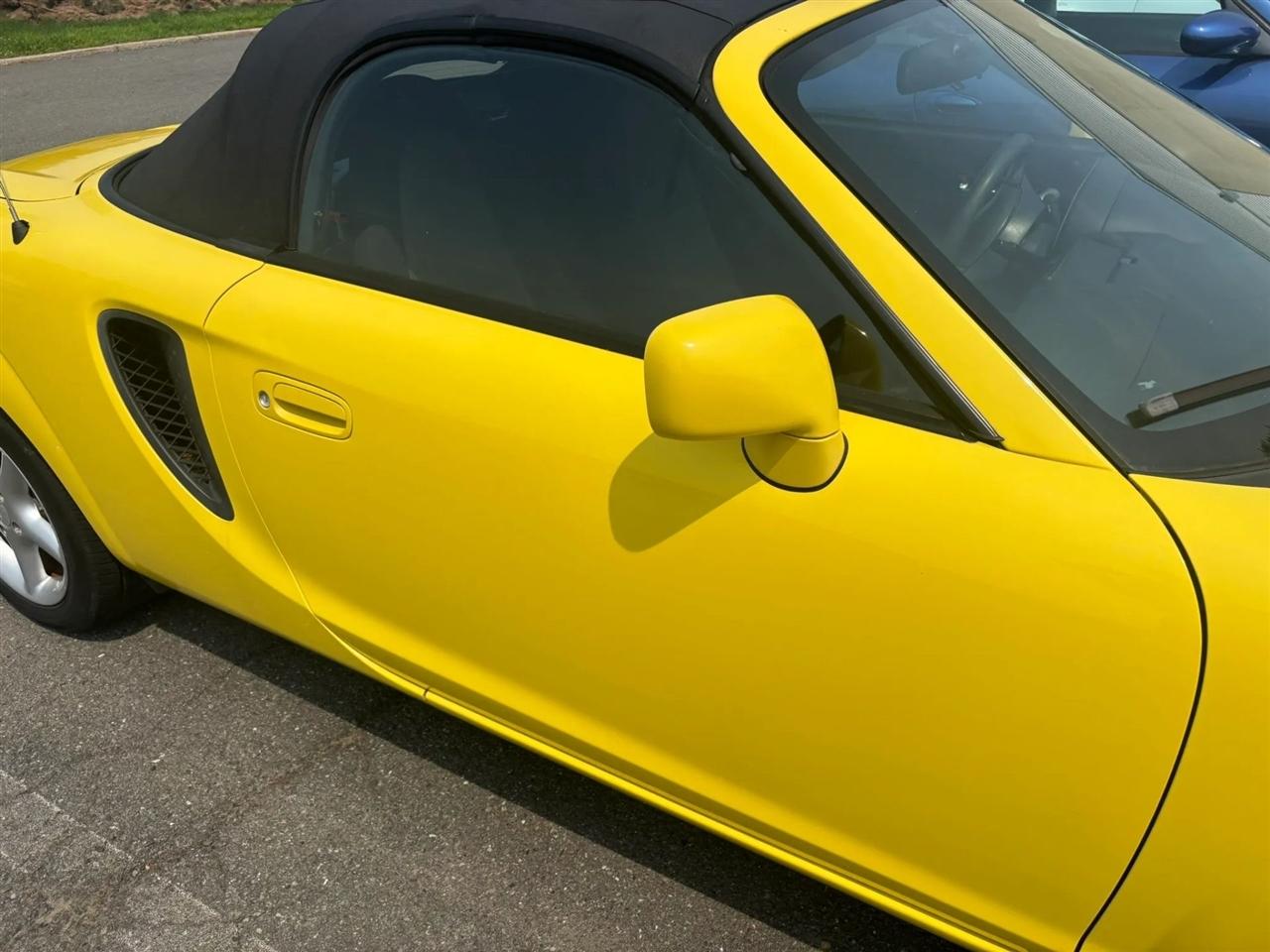Toyota MR2 Spyder Convertible 2002