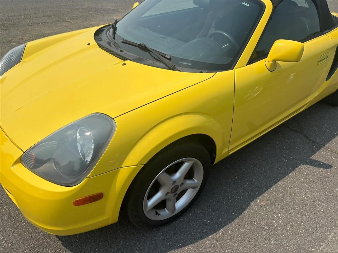 Toyota MR2 Spyder Convertible 2002