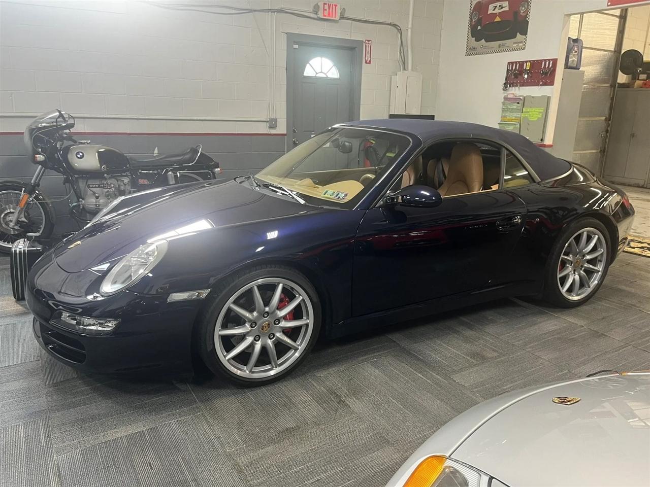 Porsche 911 Carrera S Cabriolet 2006