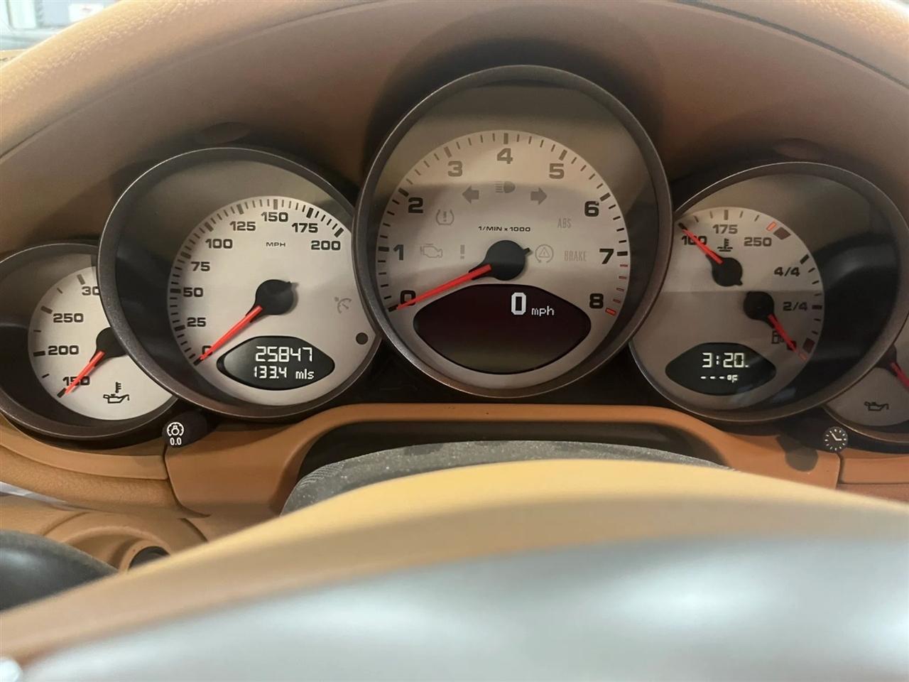 Porsche 911 Carrera S Cabriolet 2006