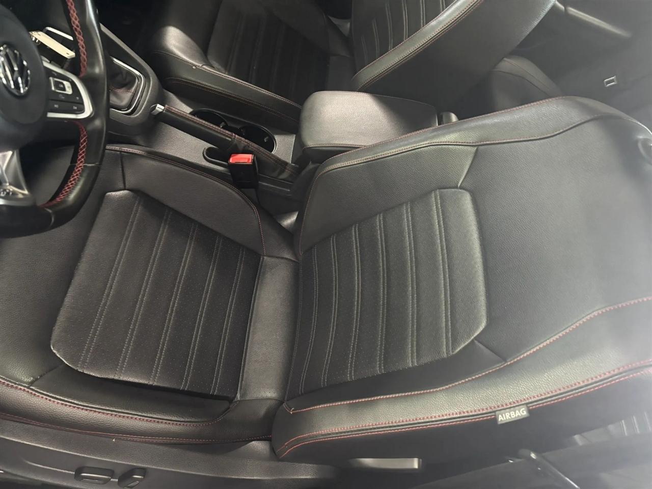 Volkswagen Jetta 2.0T GLI 6M 2017
