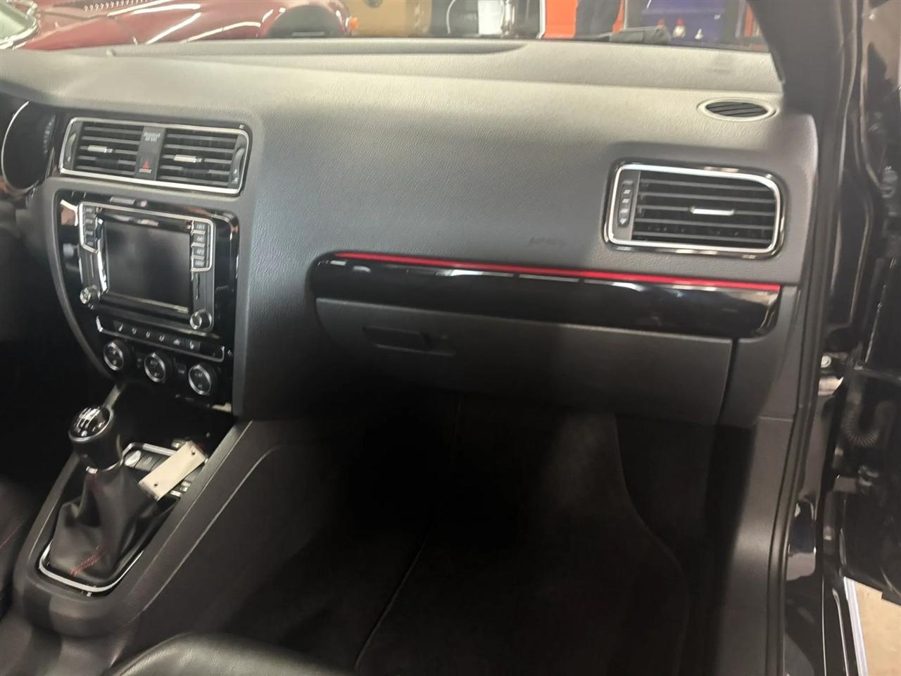Volkswagen Jetta 2.0T GLI 6M 2017