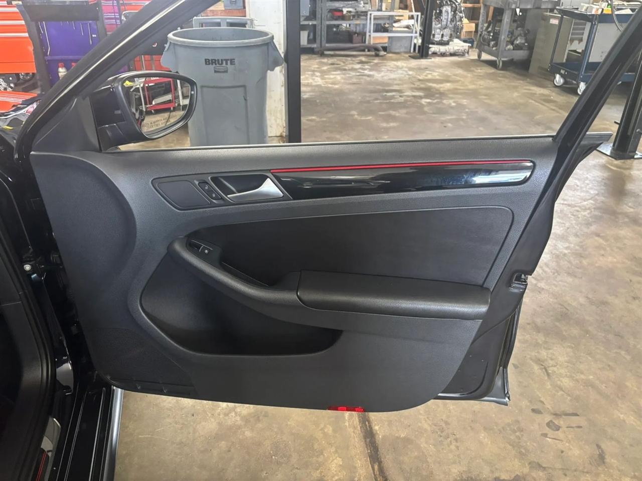 Volkswagen Jetta 2.0T GLI 6M 2017