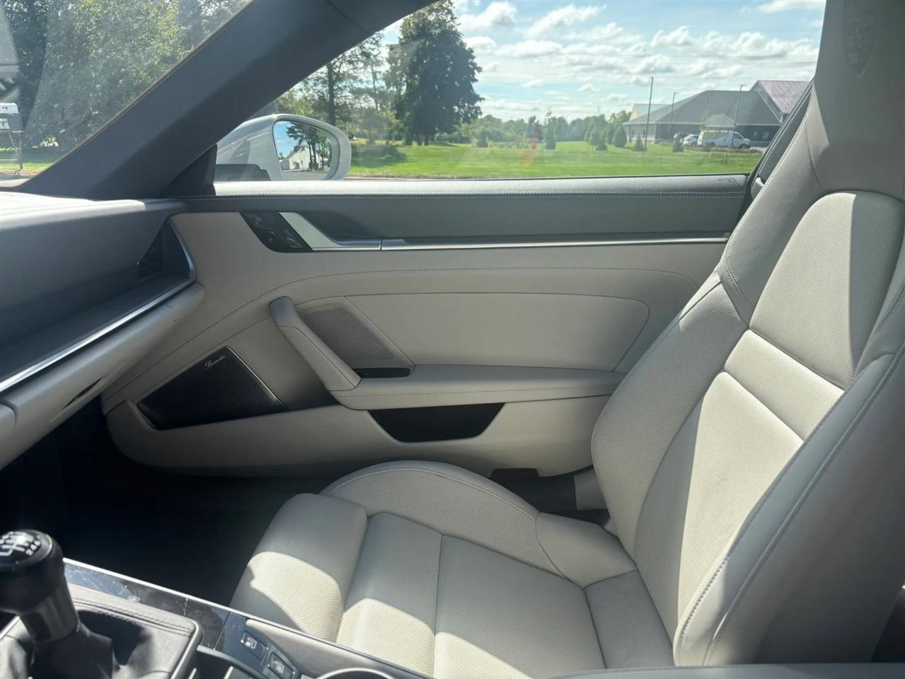 Porsche 911 Carrera S Coupe 2021