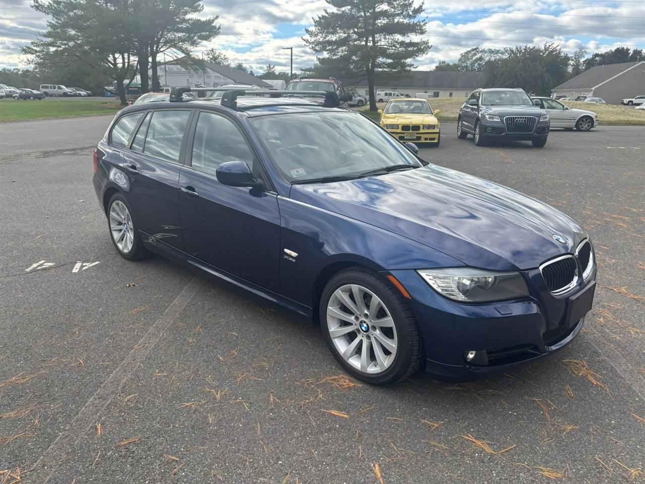 BMW 3-Series Sport Wagon 328i xDrive 2012