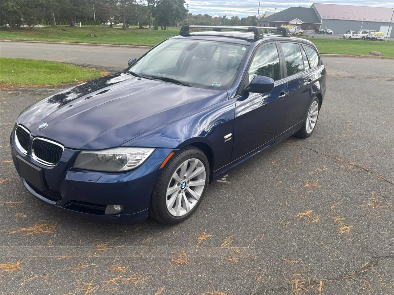 BMW 3-Series Sport Wagon 328i xDrive 2012