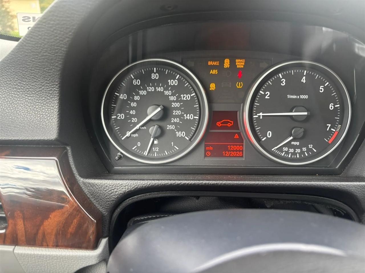 BMW 3-Series Sport Wagon 328i xDrive 2012