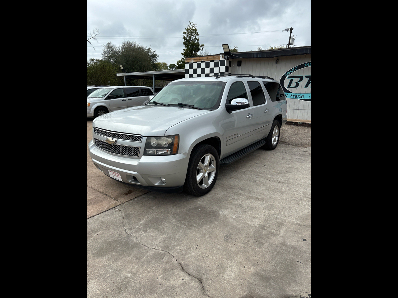 2011 Chevrolet Suburban LTZ 1500 2WD