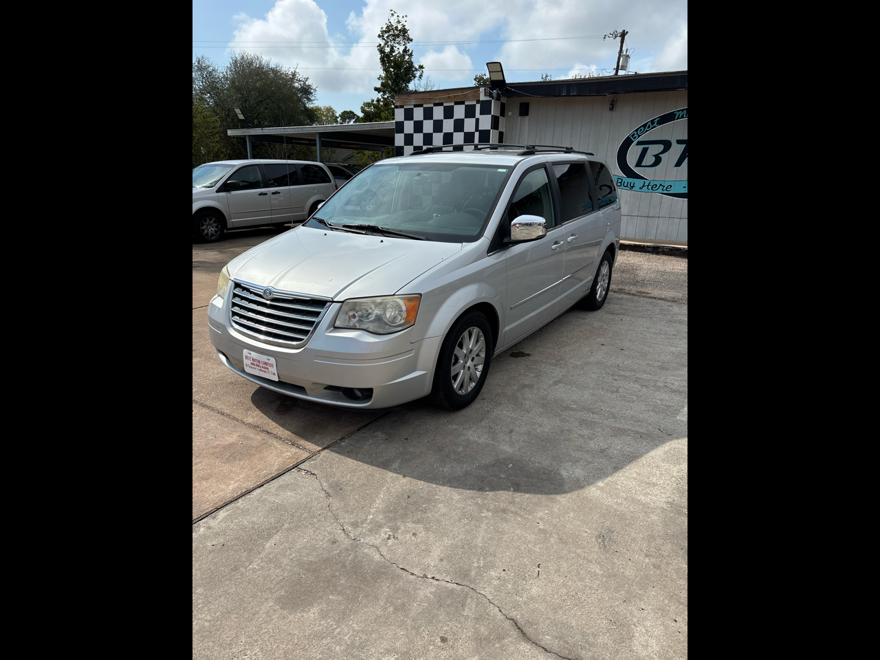 2010 Chrysler Town & Country Touring Plus